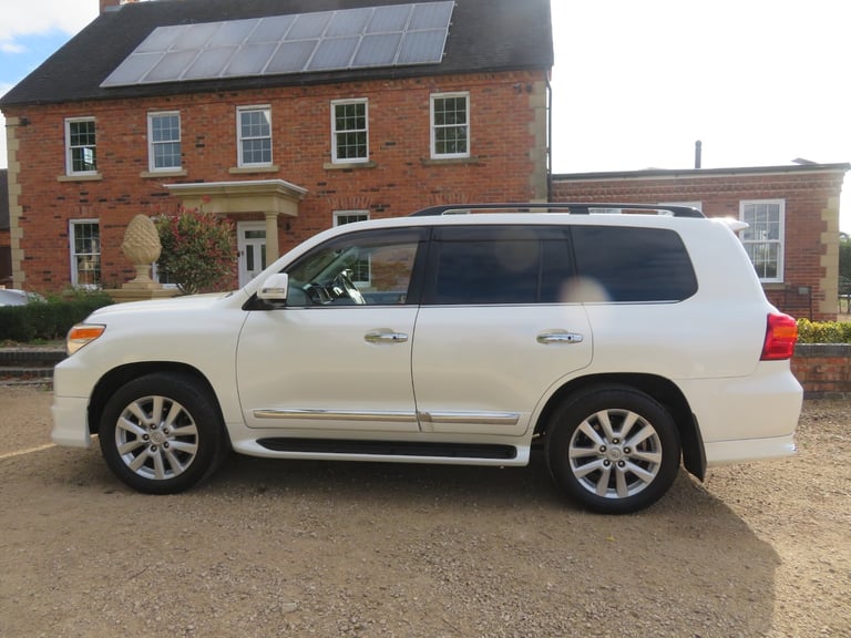 2014 Toyota Landcruiser 4.6 ZX V8 5dr Auto PETROL 8 SEATER 4x4 Petrol Automatic