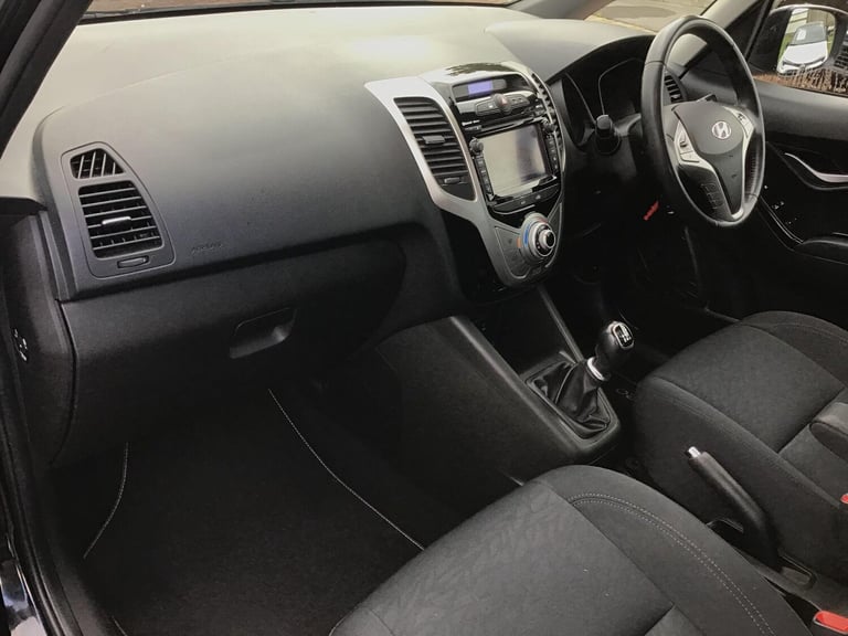 2020 Hyundai Ix20 1.6 Premium Nav Hatchback 5dr Petrol Manual Euro 6 (125 ps) MPV Petrol Manual