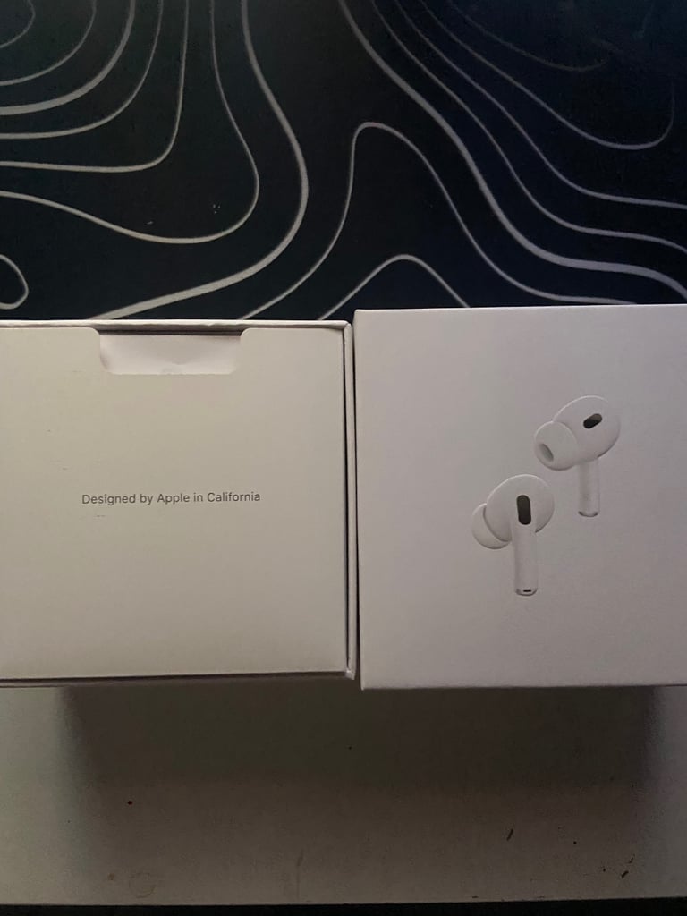 Apple Airpods 2nd Generation opened never used