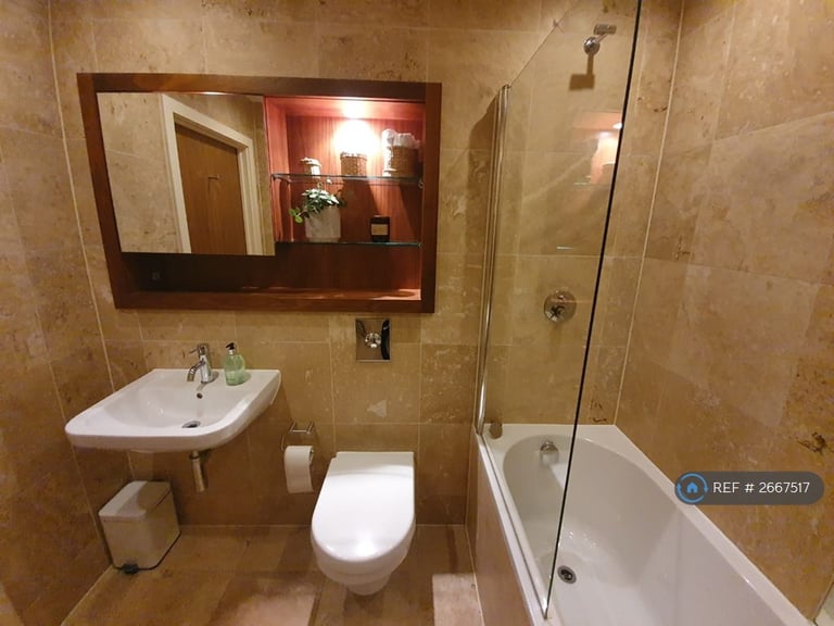 2 bedroom flat in Munday Street, Manchester, M4 (2 bed) (#2667517)