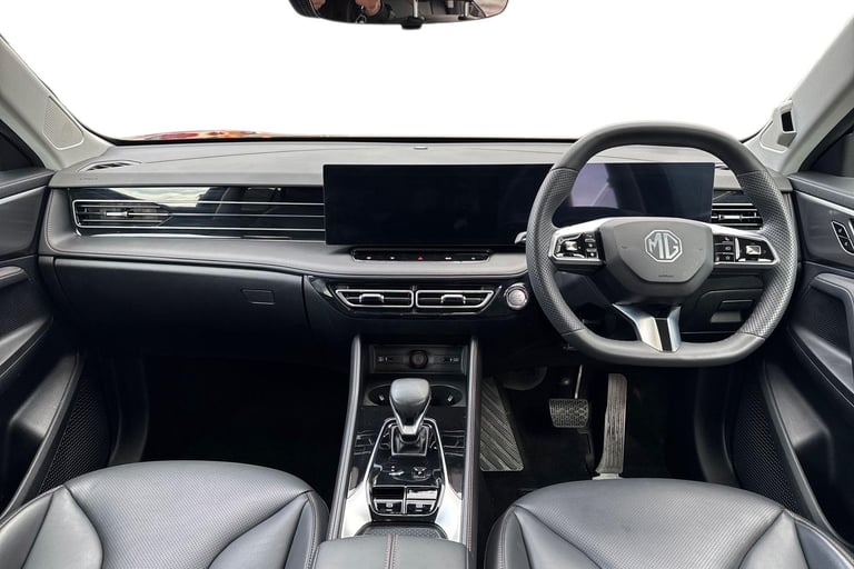 2025 MG MG HS 106287 Hatchback Petrol Automatic