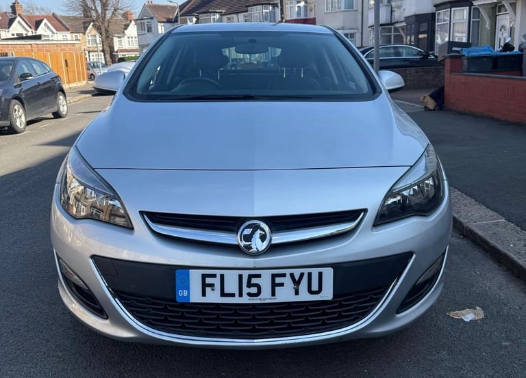 Vauxhall, ASTRA, Hatchback, ULEZ, 2015, Manual, 1398 (cc), 5 doors
