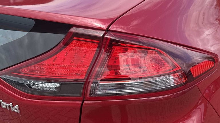 2022 Hyundai IONIQ 1.6 GDi Hybrid Premium SE 5dr DCT Hatchback Hybrid Ele Automatic