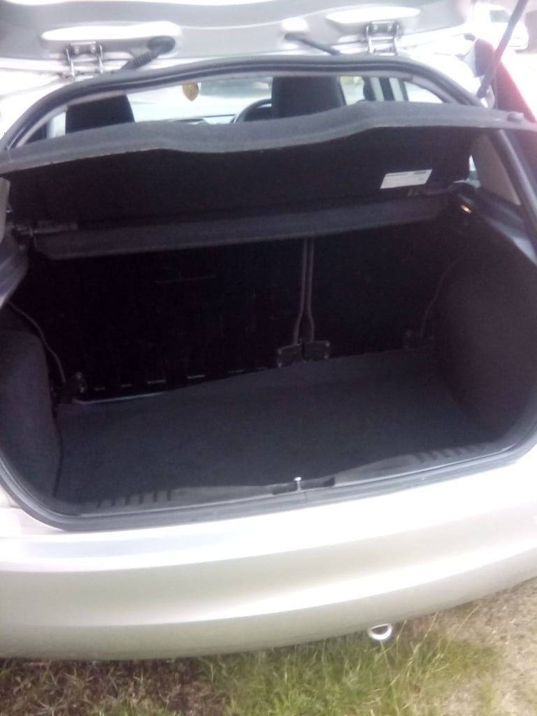 FORD FIESTA 1.25 ZETEC CLIMATE ONLY 64K MILES OFFERS INVITED 