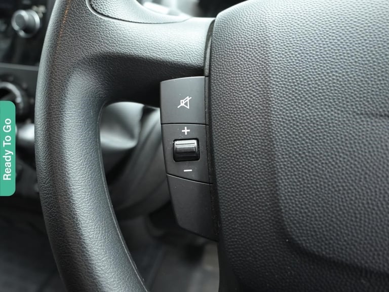 2017 Peugeot Boxer 2.0 BlueHDi 440 Minibus 4dr Diesel Manual L4 H2 Euro 6 (130 ps) Minibus Diesel...