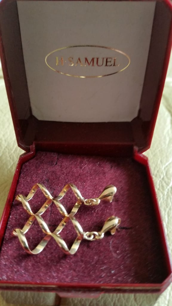 9ct Gold vintage double spiral earrings 