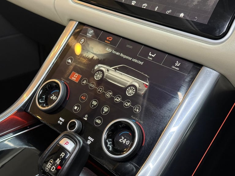 2018 Land Rover Range Rover Sport 3.0 SD V6 Autobiography Dynamic Auto 4WD Euro 6 (s/s) 5dr ESTAT...