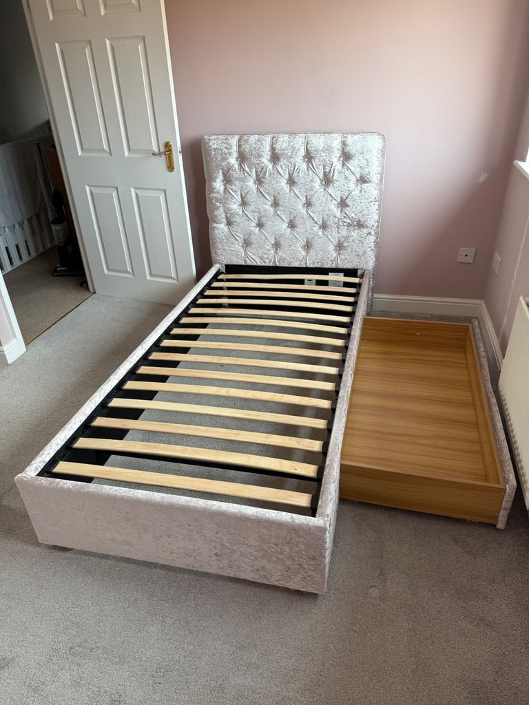 image for Crushed Velvet Single Bed Frame with Drawer - Silver