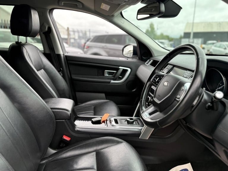 2017 Land Rover Discovery Sport 2.0 TD4 HSE Black SUV 5dr Diesel Auto 4WD Euro 6 (s/s) (180 ps) E...