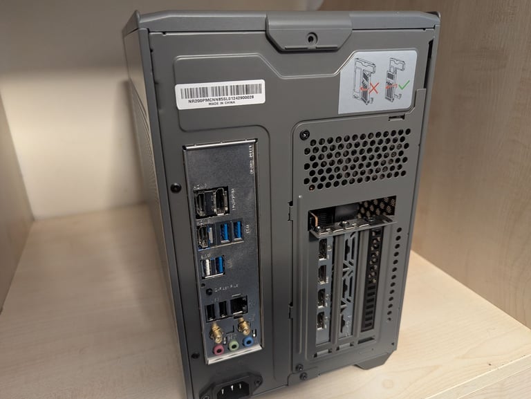 Gaming PC; Ryzen 7, RX 7000, 32 Gb Ram, 1TB SSD.