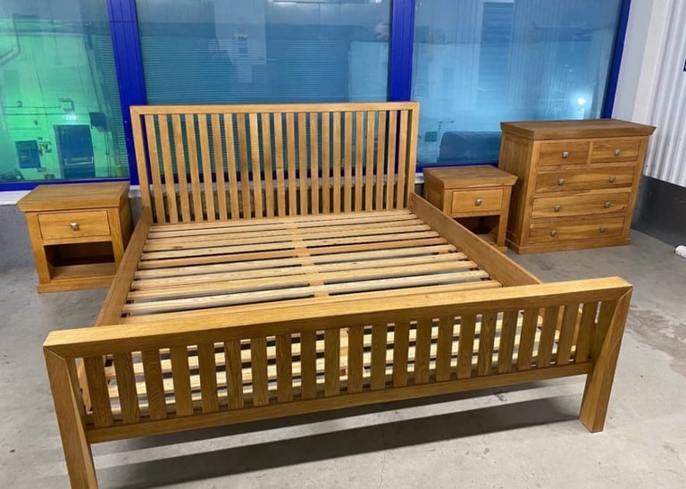 image for Cargo Oak Super king size bed frame, bedside tables & chest of drawers 