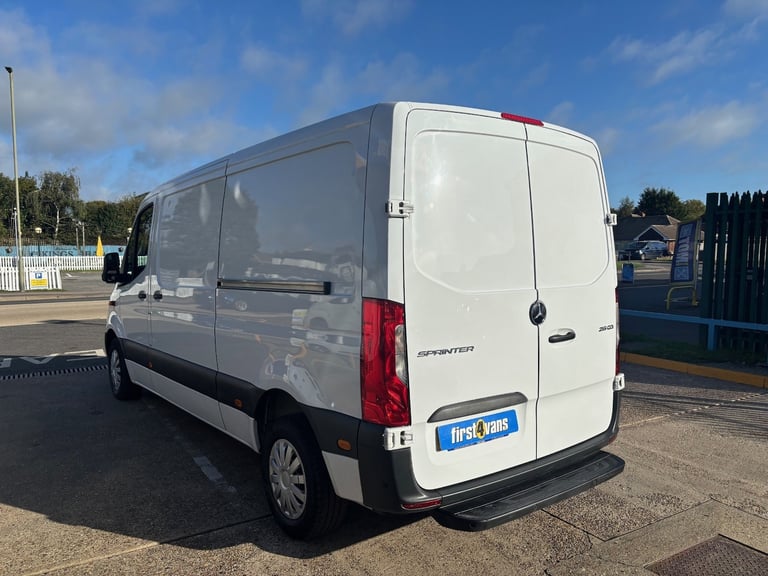 2022 Mercedes-Benz Sprinter 2.0 215 CDI Pure FWD L2 H1 150 bhp  ** Sameday Driveaway ** PANEL VAN...
