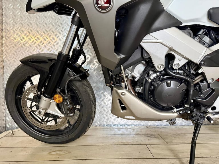 HONDA VFR 800X CROSSRUNNER, 2016, 66 REG, 15,763 MILES, SH, EXCELLENT COND 
