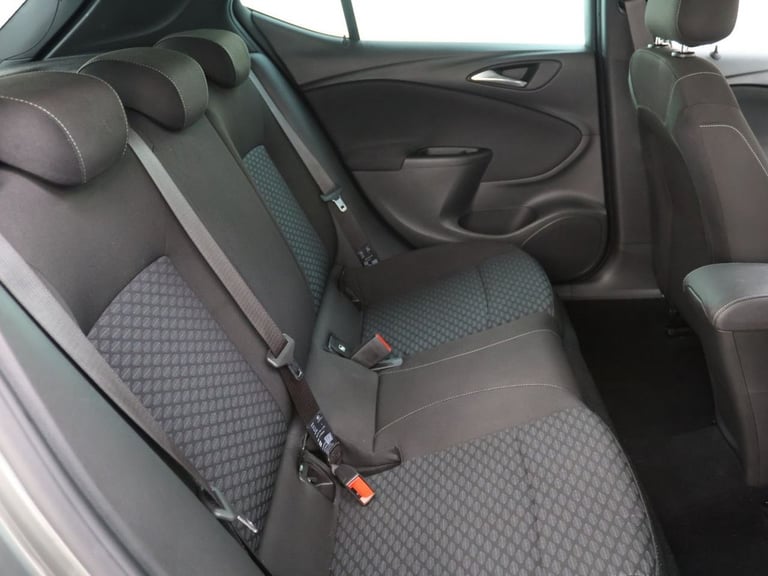 2018 Vauxhall Astra 1.4i Turbo Tech Line Nav Hatchback 5dr Petrol Manual Euro 6 (125 ps) Hatchbac...