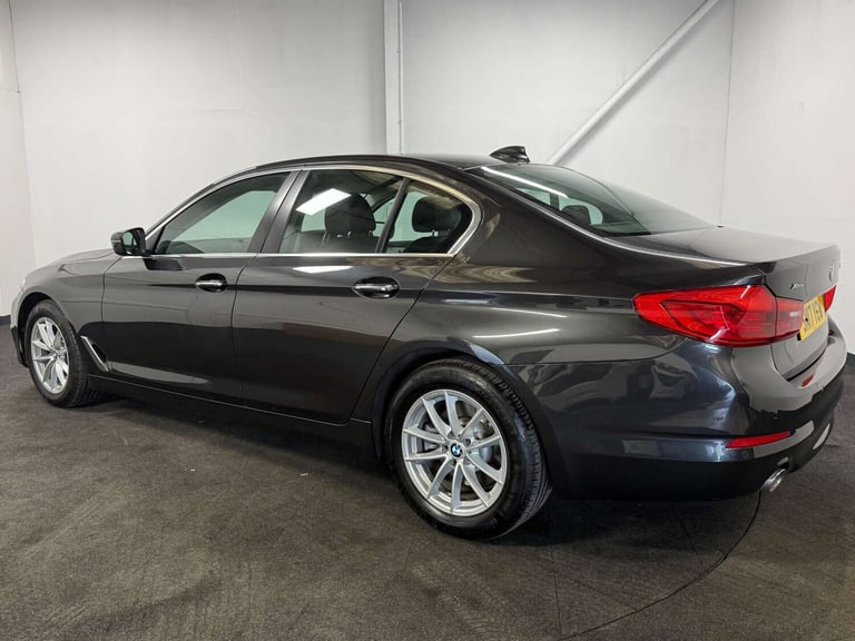 2017 BMW 5 Series 2.0 520d xDrive SE Auto 4WD 4dr Saloon Diesel Automatic