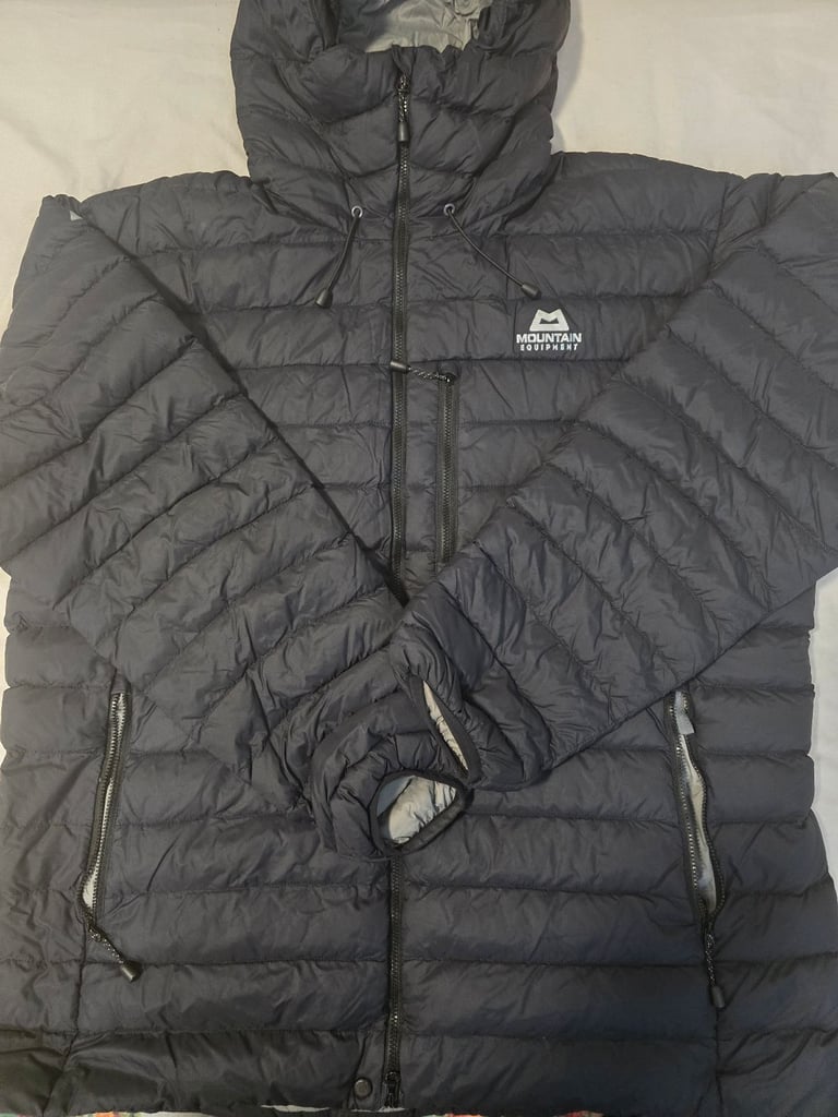 image for Mountain Equipment Earthrise Down Jacket, Black, XXL