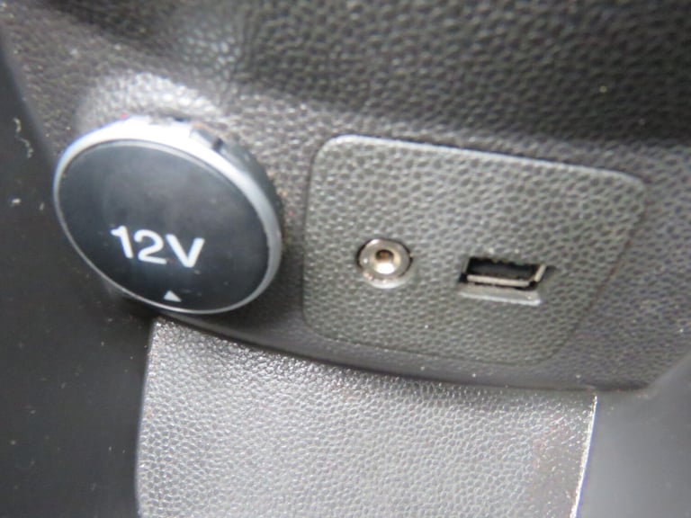 2016 Ford Fiesta 1.0T EcoBoost Zetec Euro 6 (s/s) 5dr HATCHBACK Petrol Manual