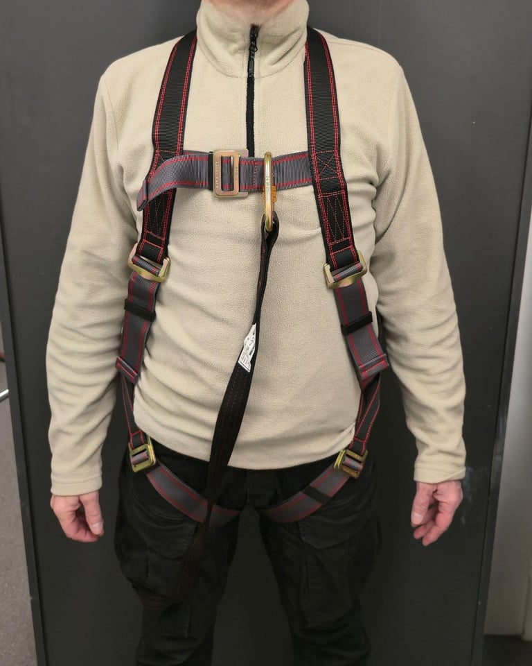 JSP FAR0201E Full Body Safety Harness + Rucksack (Worn Once)