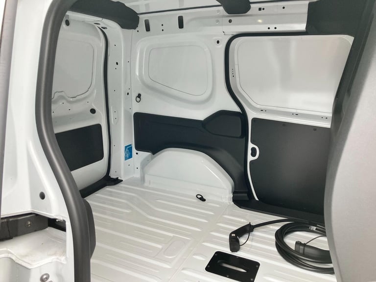  Nissan Townstar 45kWh Acenta Panel Van 6dr Electric Auto L1 (122 ps) Electric Automatic