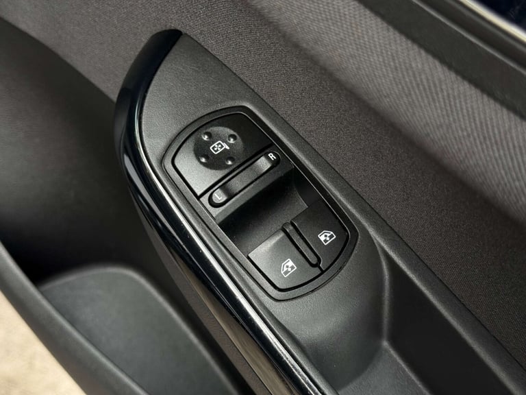 2017 Vauxhall Corsa 1.4 Corsa Limited Edition ecoFLEX 3dr Hatchback Petrol Manual