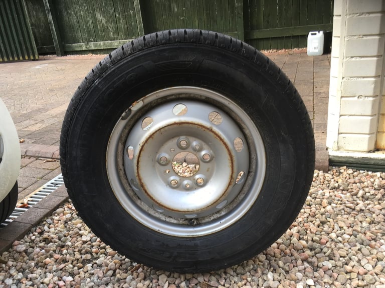 image for 16 inch steel wheel with tyre 215/70R 15C