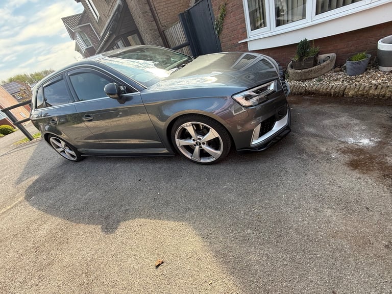 Audi, RS3, Hatchback, 2018, Semi-Auto, 2480 (cc), 5 doors