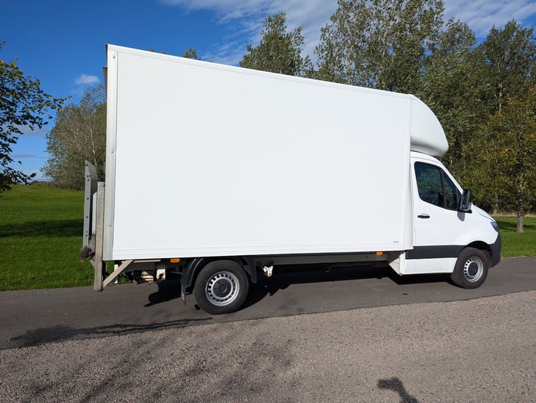  MERCEDES-BENZ SPRINTER 3.5t Progressive Luton Tail Lift
