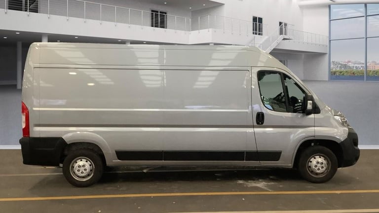 2022 72 reg CITROEN RELAY L3H2 ENTERPRISE PANEL VAN WITH AIR-CON 15,500 MILES 