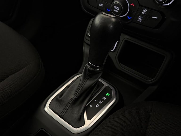 2020 Jeep Renegade 1.3 GSE T4 Night Eagle DDCT Euro 6 (s/s) 5dr ESTATE Petrol Automatic