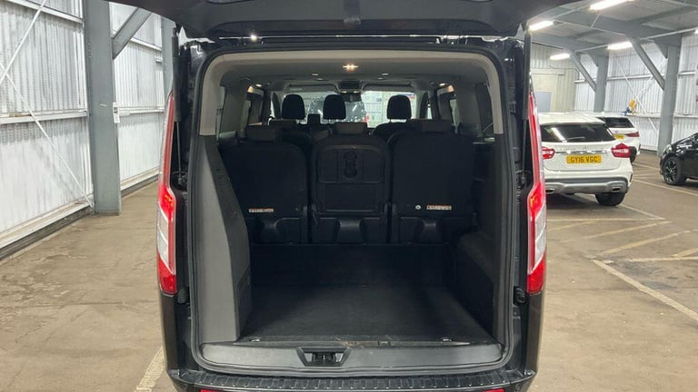 2020 Ford Tourneo Custom 2.0 EcoBlue 130ps L/R 8 Seater Titanium Auto MPV DIESEL Automatic