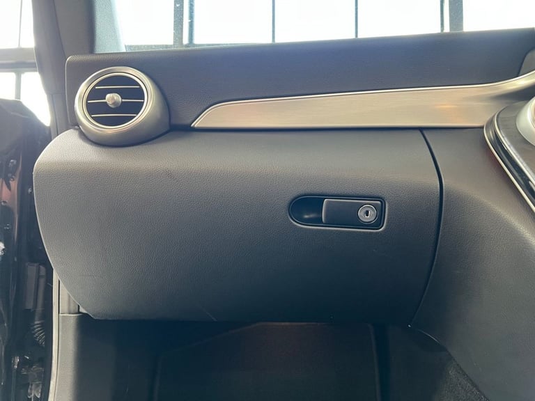 2018 Mercedes-Benz C-Class 2.0 C200 AMG Line Cabriolet 2dr Petrol G-Tronic+ Euro 6 (s/s) (184 ps)...