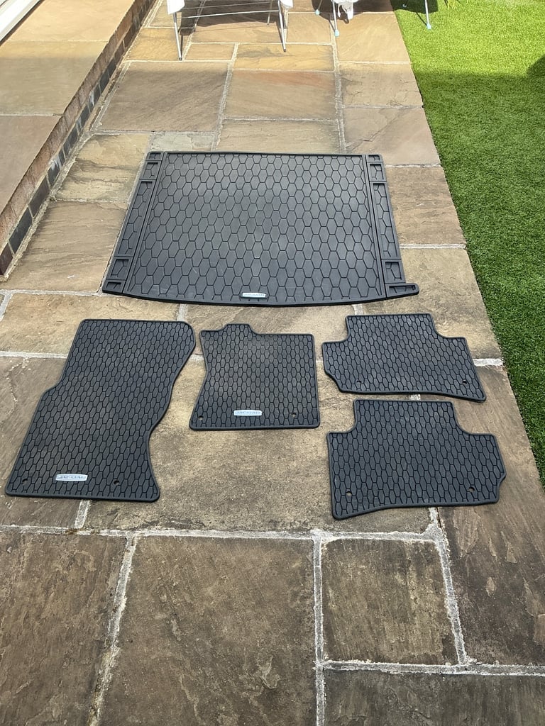Full set Jaguar rubber mats
