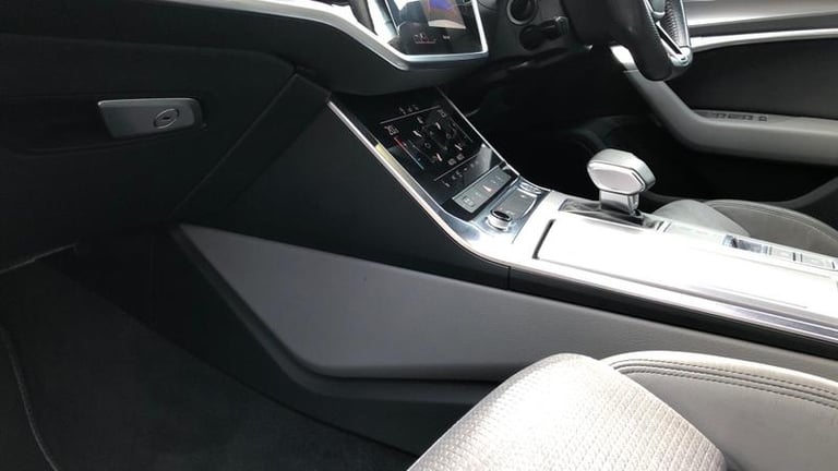 2019 Audi A6 Avant Black Edition 45 TFSI quattro 245 PS S tronic Automatic Saloon Petrol Automatic