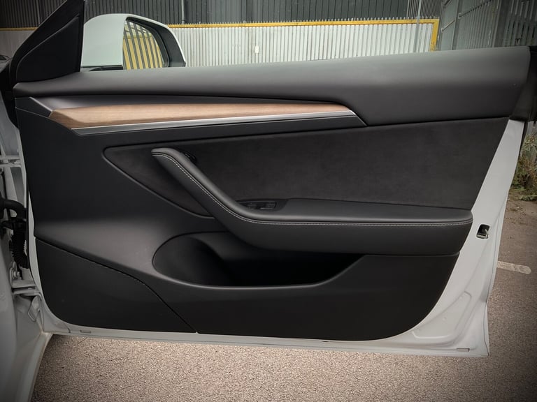 2021 Tesla Model 3 LONG RANGE AWD Saloon ELECTRIC Automatic
