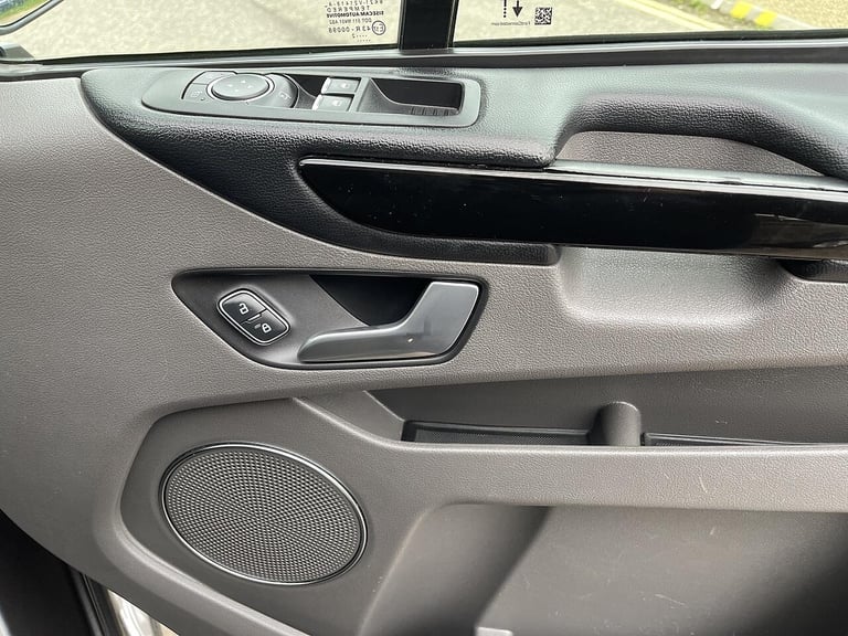 2022 Ford Tourneo Custom 2.0 320 EcoBlue MHEV Titanium L2 Euro 6 (s/s) 5dr MPV Diesel Manual