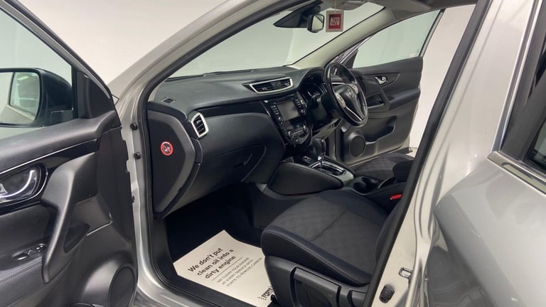 2015 Nissan Qashqai 1.6 dCi n-tec+ XTRON 2WD Euro 6 (s/s) 5dr HATCHBACK Diesel Automatic