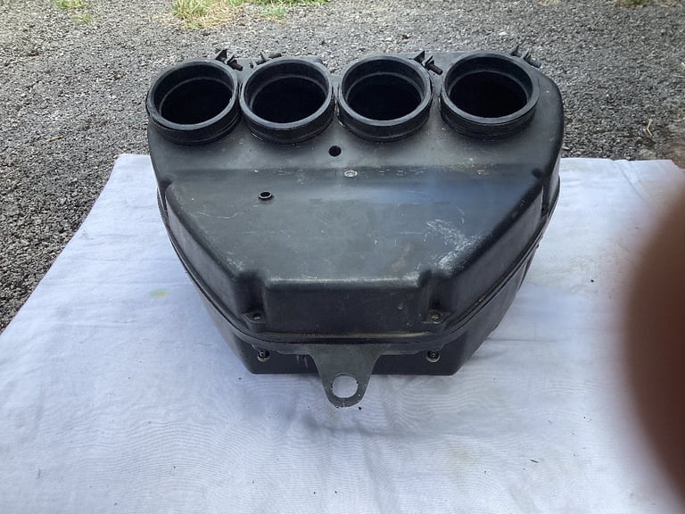 Yamaha R1 4xv airbox 