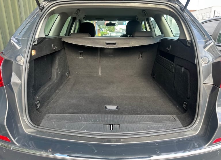 Vauxhall, ASTRA, Estate, 2012, Other, 1598 (cc), 5 doors