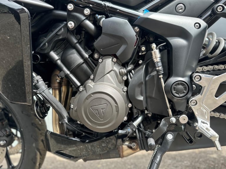 STUNNING BRAND NEW 2025MY TRIUMPH TIGER SPORT 800 MOTORCYCLE 