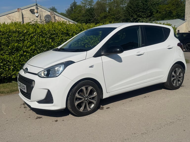 Hyundai i10 Play 1.0 Euro 6 5dr 2019 (69) Only 47K Ideal 1st Car