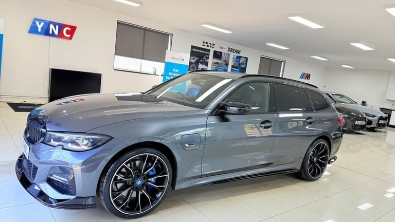 2021 BMW 3 Series 2.0 330e 12kWh M Sport Touring Auto Euro 6 (s/s) 5dr Estate PETROL/ELECTRIC Aut...