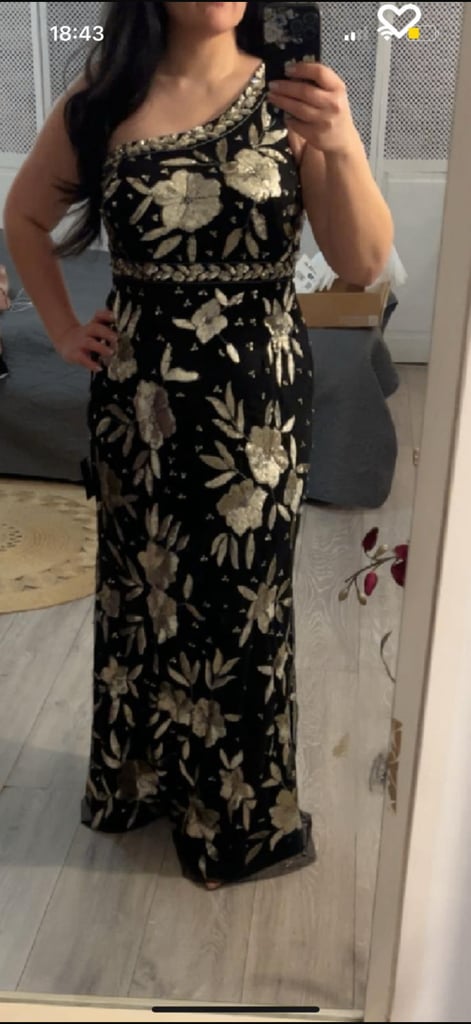 image for Phase 8 dress