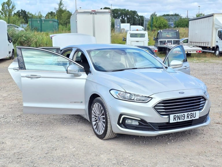 2019 Ford Mondeo 2.0 TiVCT Titanium Edition CVT Euro 6 (s/s) 4dr (18 inch alloys) Saloon Hybrid A...