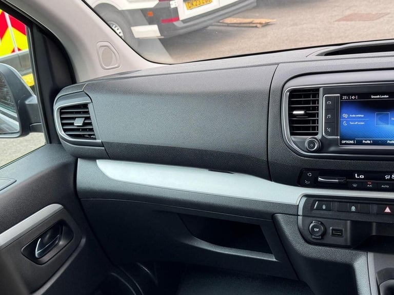 2022 Toyota PROACE CITY Verso 1.5D Shuttle Medium MPV 5dr Diesel Manual MWB Euro 6 (s/s) (9 Seat)...