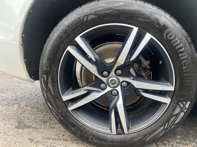 2019 Volvo XC60 2.0 B4 MHEV R-Design Auto AWD Euro 6 (s/s) 5dr ESTATE Diesel/Electric Hybrid Auto...