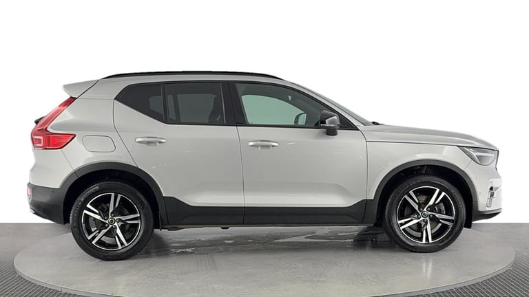 2023 Volvo XC40 B4 Plus SUV Hybrid Automatic