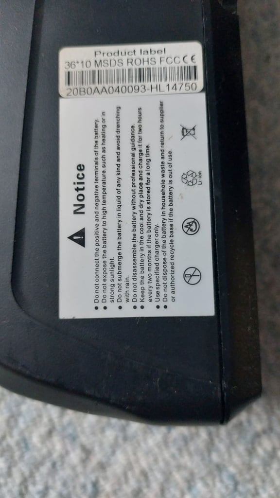 10amp 36V battery with mount and charger.