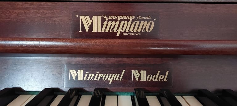 Eavestaff MiniRoyal Pianette Minipiano Excellent Condition