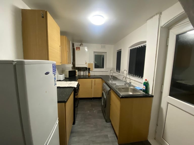 *HMO SHARED ACCOMMODATION IN SMALL HEATH*