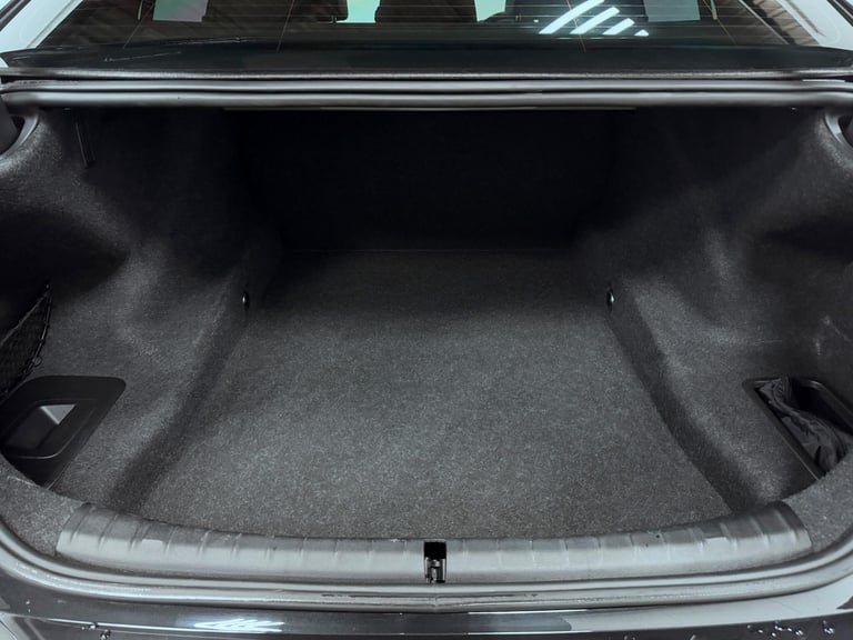 2022 BMW 5 Series 520i M Sport Saloon SALOON Petrol/Electric Hybrid Automatic